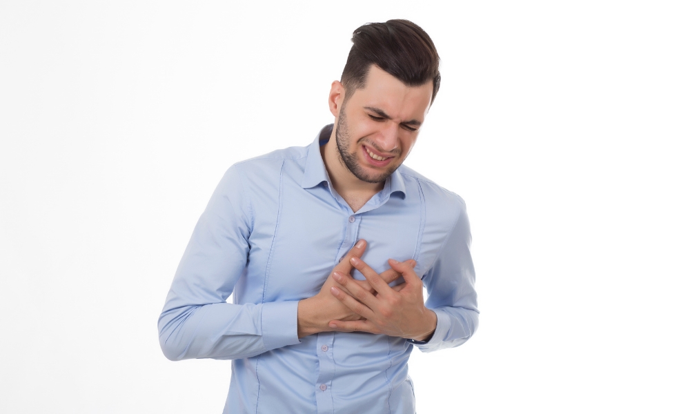 Common causes of left side chest pain including heart lung muscle and digestive conditions